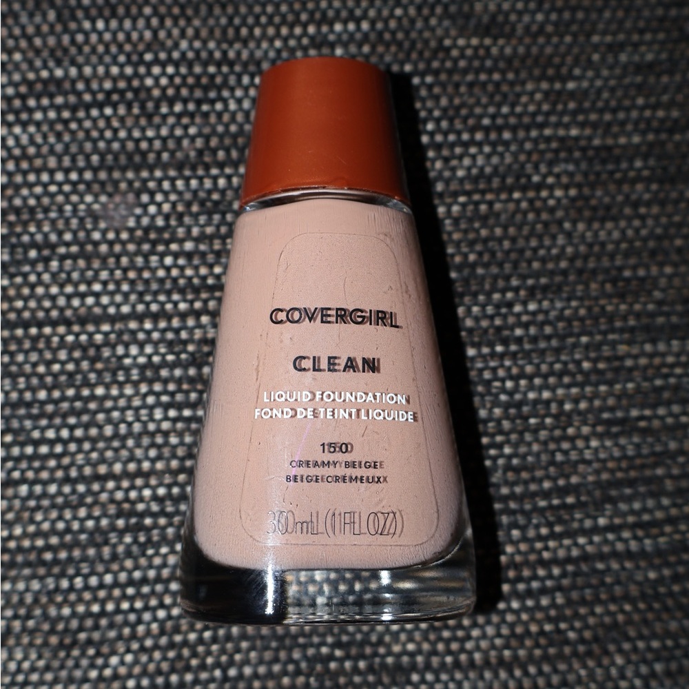 Covergirl Clean Liquid Foundation - 150 Creamy Beige